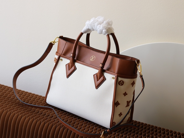 ルイヴィトンバッグ側面デザイン